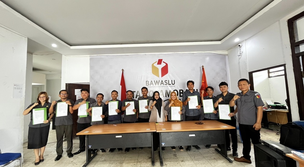 Teken Kontrak 2026, Bawaslu Kotamobagu Tanda Tangan Pakta Integritas dan Perjanjian Kinerja