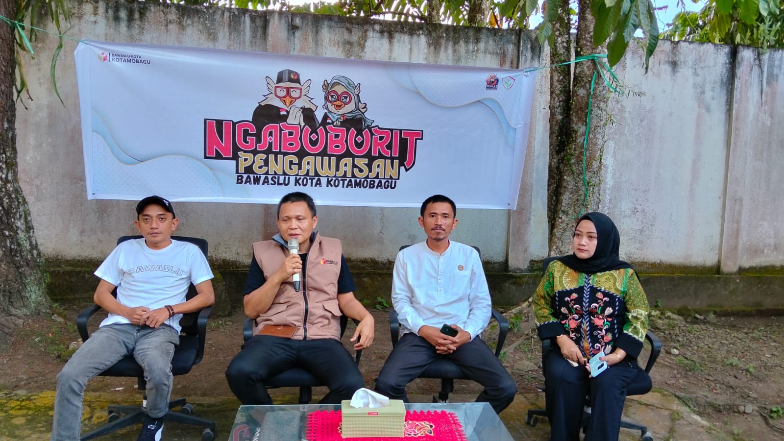 Perkuat Pengawasan Partisipatif, Bawaslu Kotamobagu Gelar "Ngabuburit Pengawasan" Bersama Alumni P2P