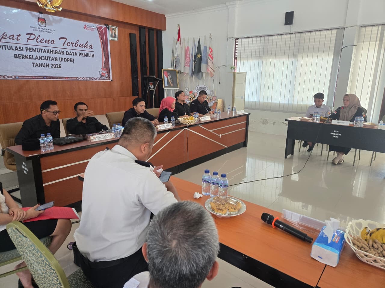 Rapat Pleno di KPU Kotamobagu