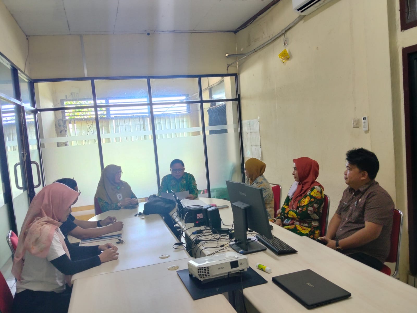 Koordinasi dengan Kepala Dinas Dukcapil